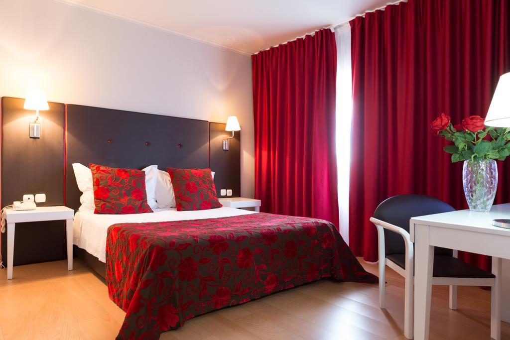 Hotel De Ilhavo Plaza & Spa Стая снимка